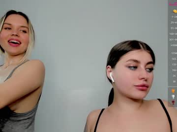 couple Free XXX Cam Girls with anycorn