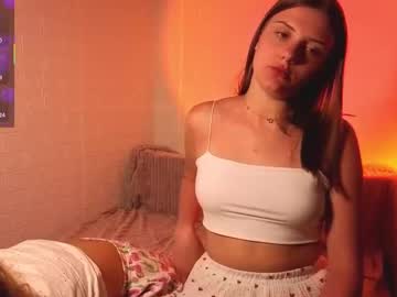 couple Free XXX Cam Girls with lookygood