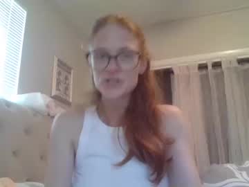 couple Free XXX Cam Girls with lil_red_strawberry