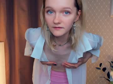 girl Free XXX Cam Girls with rose_glasses