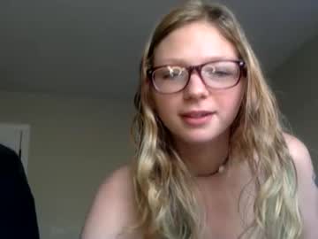 couple Free XXX Cam Girls with delilalove3412