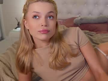 girl Free XXX Cam Girls with kellypeachpie