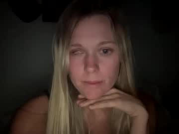girl Free XXX Cam Girls with beachbabi
