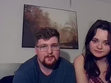 couple Free XXX Cam Girls with twistedtwosome23