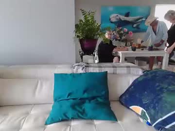 couple Free XXX Cam Girls with smallpenisbigtongue