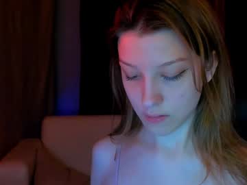 couple Free XXX Cam Girls with evelina_meow