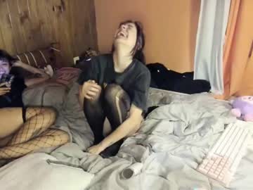 couple Free XXX Cam Girls with helokitkat