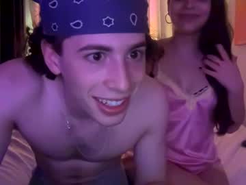 couple Free XXX Cam Girls with yaraandleo