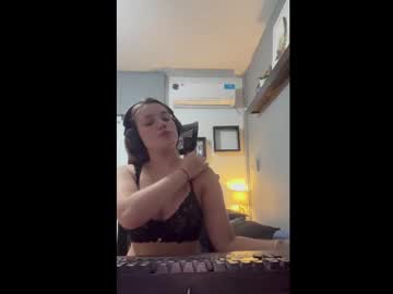 girl Free XXX Cam Girls with eemilyyyy19