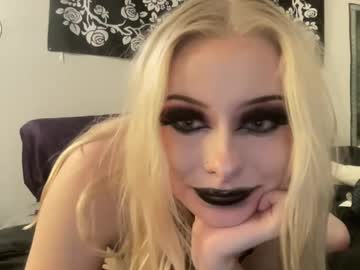 girl Free XXX Cam Girls with lillithsplayground