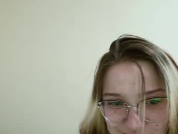 couple Free XXX Cam Girls with liya_still